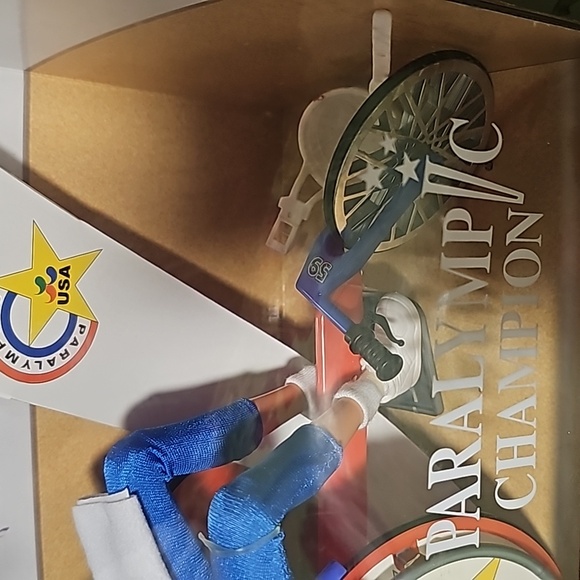 Barbie "Becky" PARLYMPIC CHAMPION - Picture 3 of 6